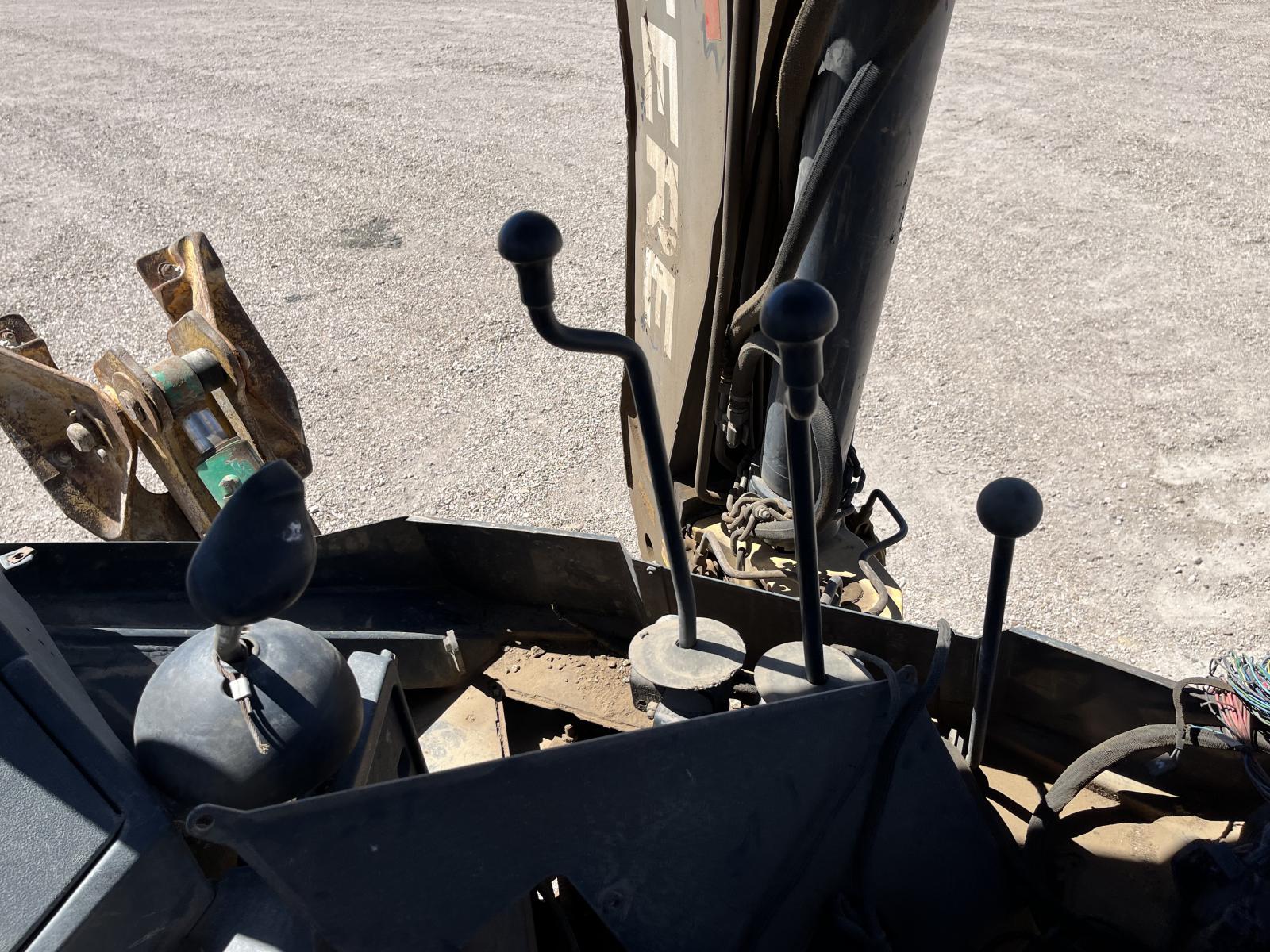 ./imagenes/INVOICE/2019/17605/RETROEXCAVADORA JOHN DEERE 310L (14).JPG